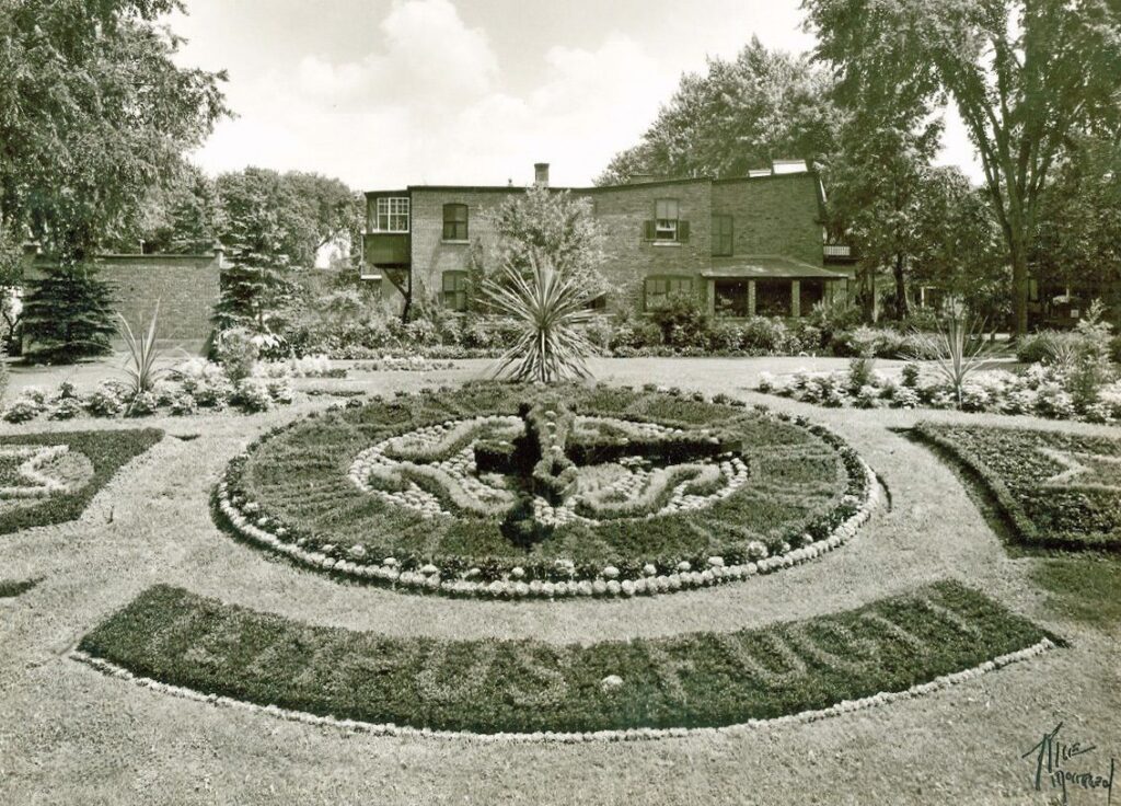 Parks & Gardens, Feb. 2019 (Vol.19, No. 2), Photo: Floral Clock, 1930