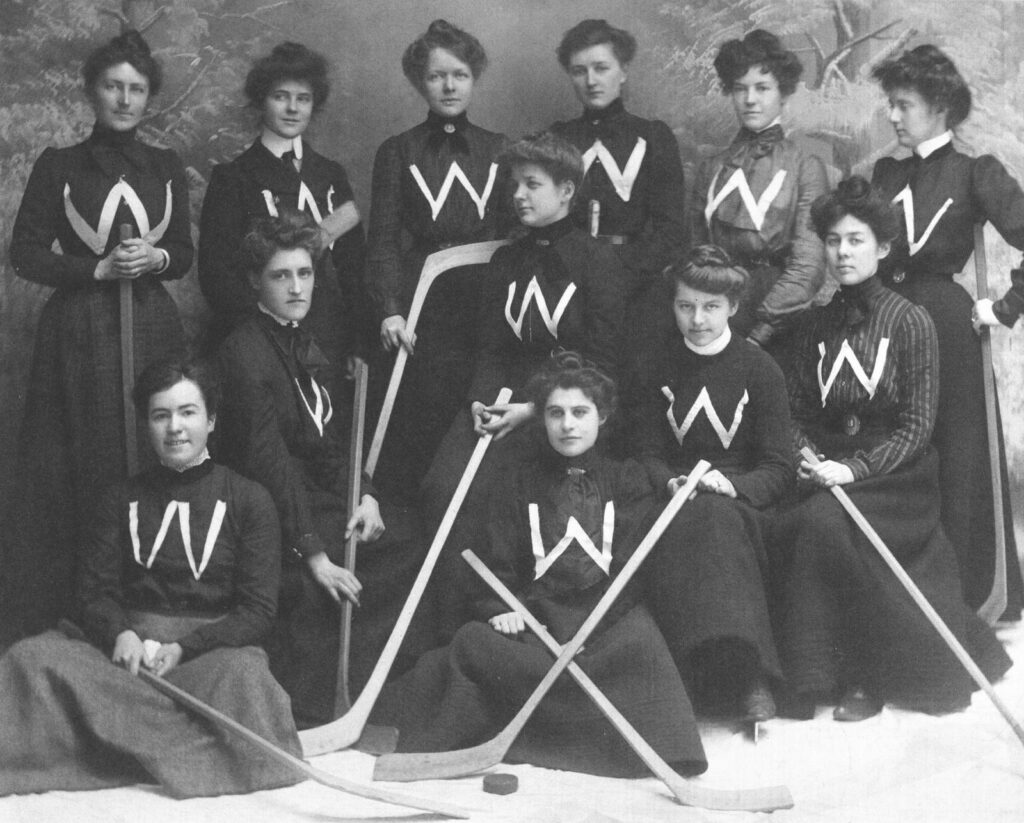 Sports In Westmount, Feb. 2012 (Vol. 12, No. 2), Photo: Westmount Ladies Hockey Club, 1902