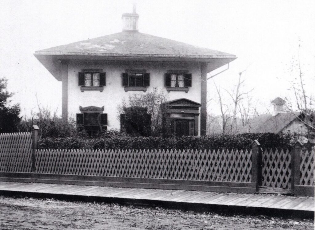 The Goode House, ‘Metcalfe Terrace’ 178 Côte St. Antoine Road, c. 1890, Built: 1840, Credit: WHA Archives