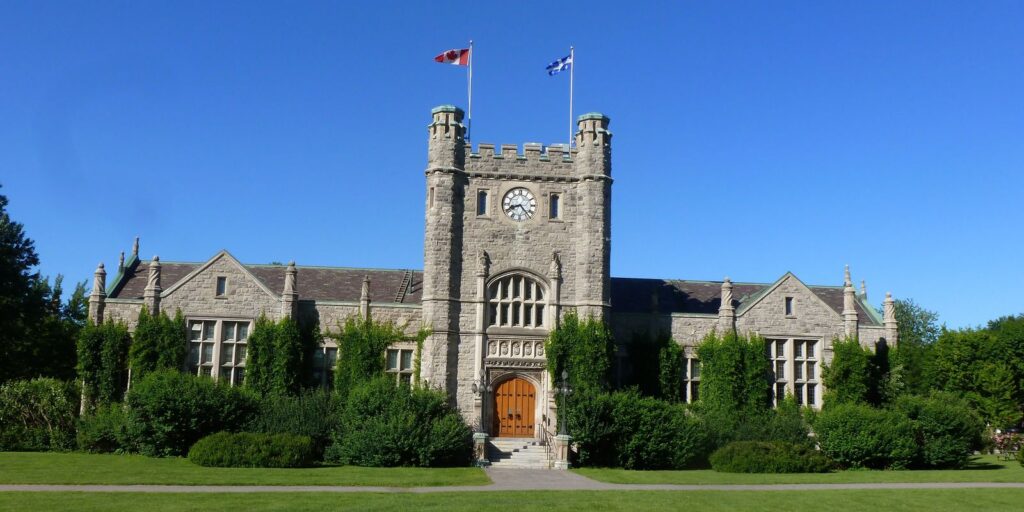 Westmount City Hall, Photo by Doreen Lindsay, Credit: WHA Archives
